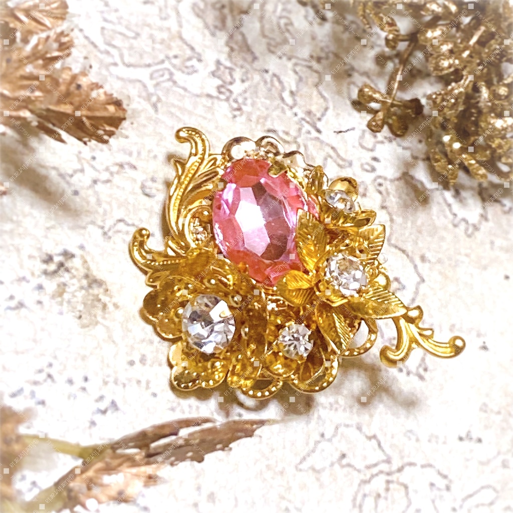 ブローチ　金華