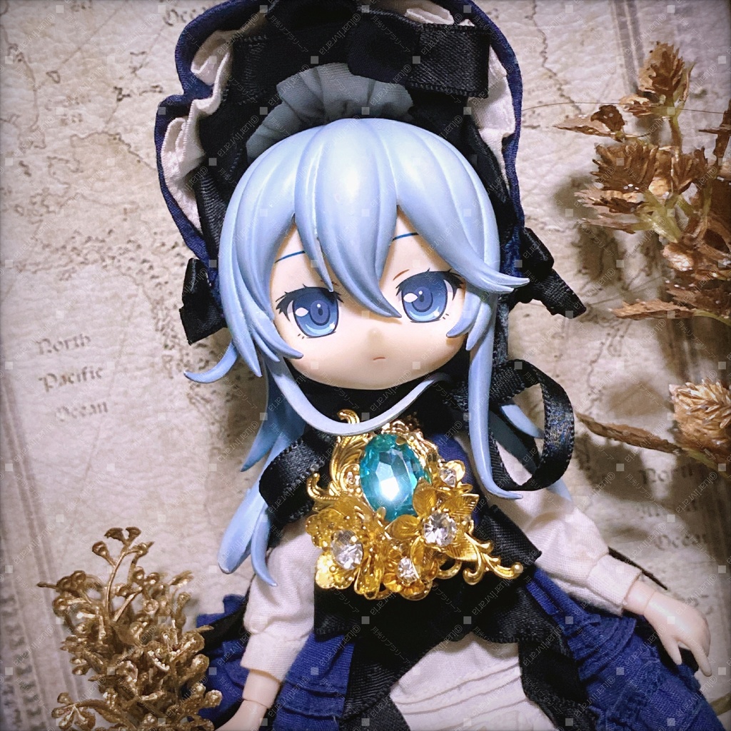 ブローチ　金華