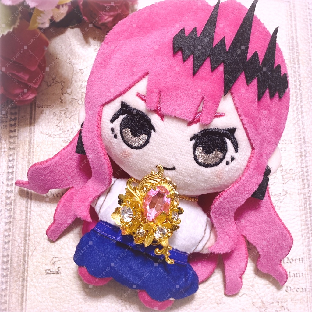 ブローチ　金華