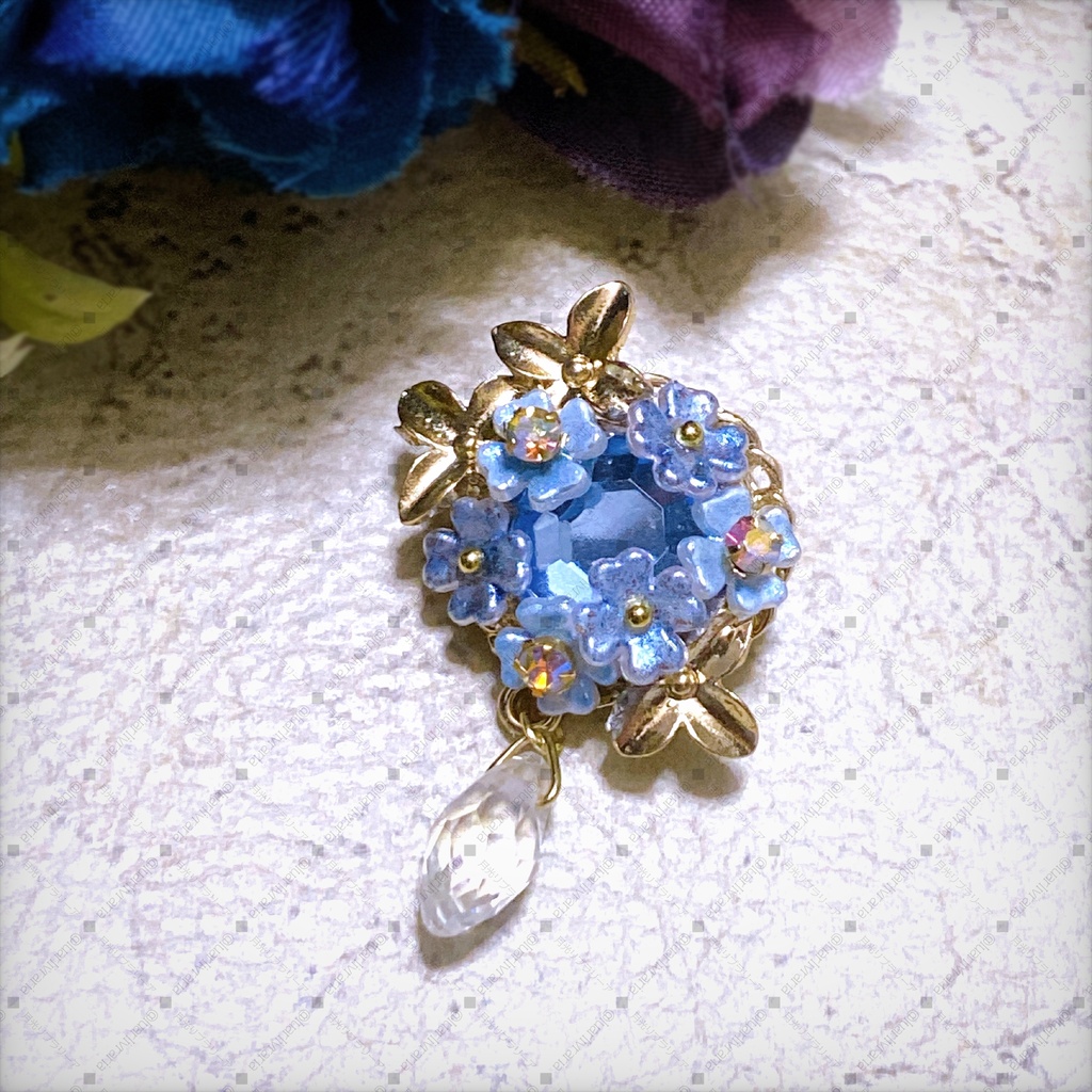 ブローチ　紫陽花