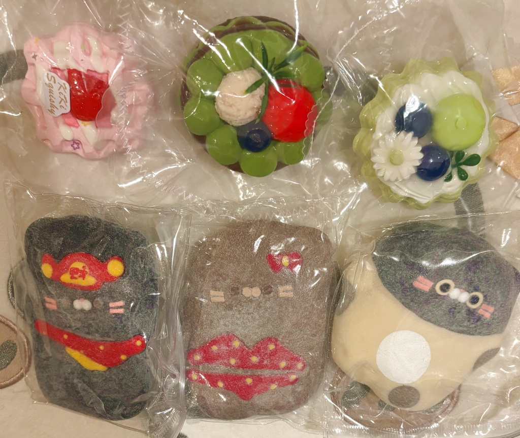 龍神宙さん専用【ピンクワッフル、ドロボー猫ちゃん】