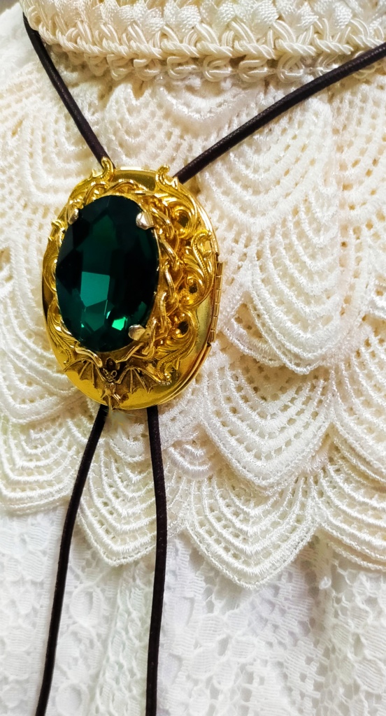 ❦ 胸元に矜持・誇り高きクレスト(色カスタム可能) ❦