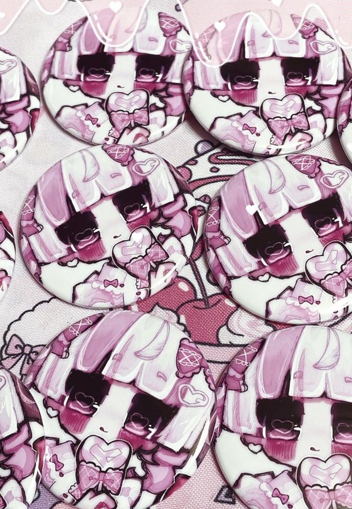 オリジナルイラスト缶バッジ ♡ 地雷ちゃん