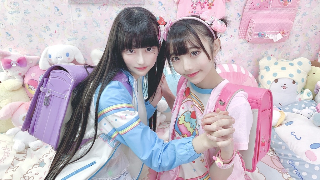 かみてゃん。×高嶺ヒナ女児服百合写真集
