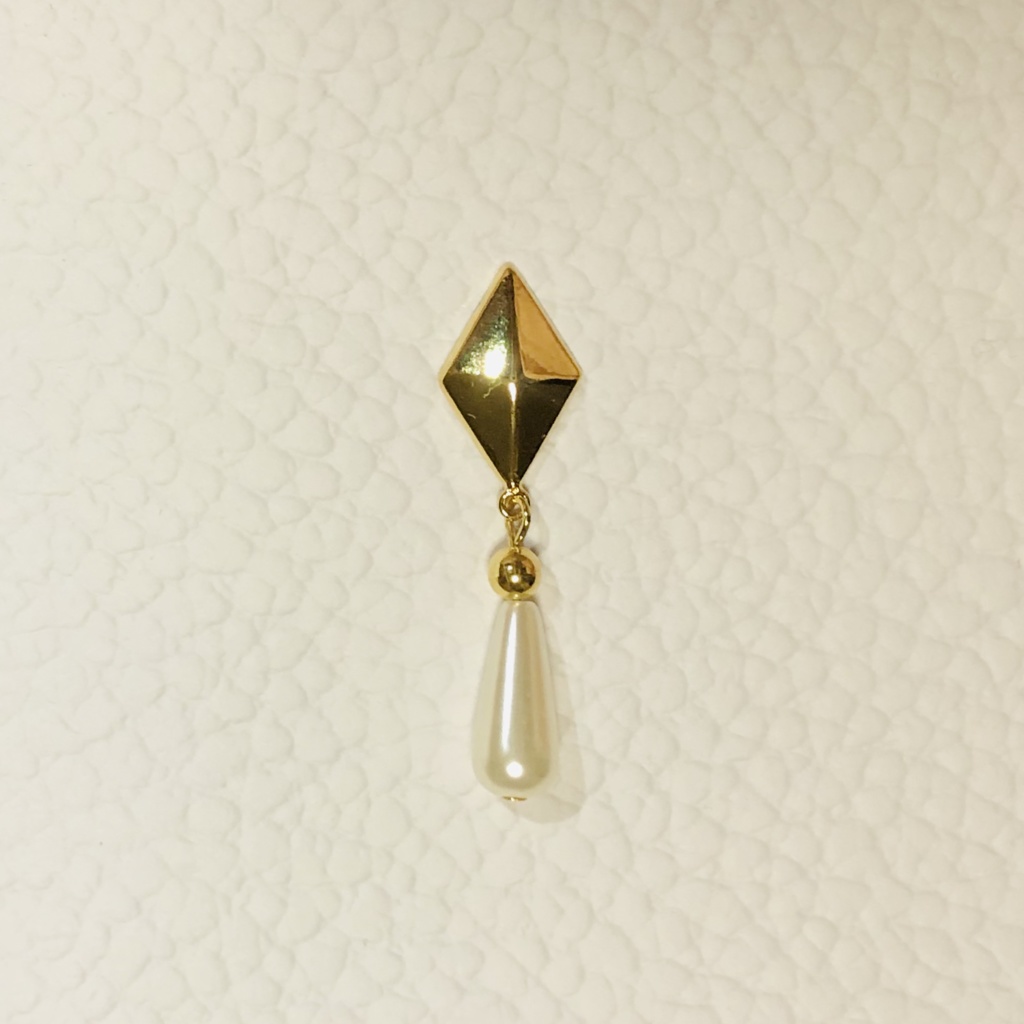 エメトセルクのピアスorイヤリング