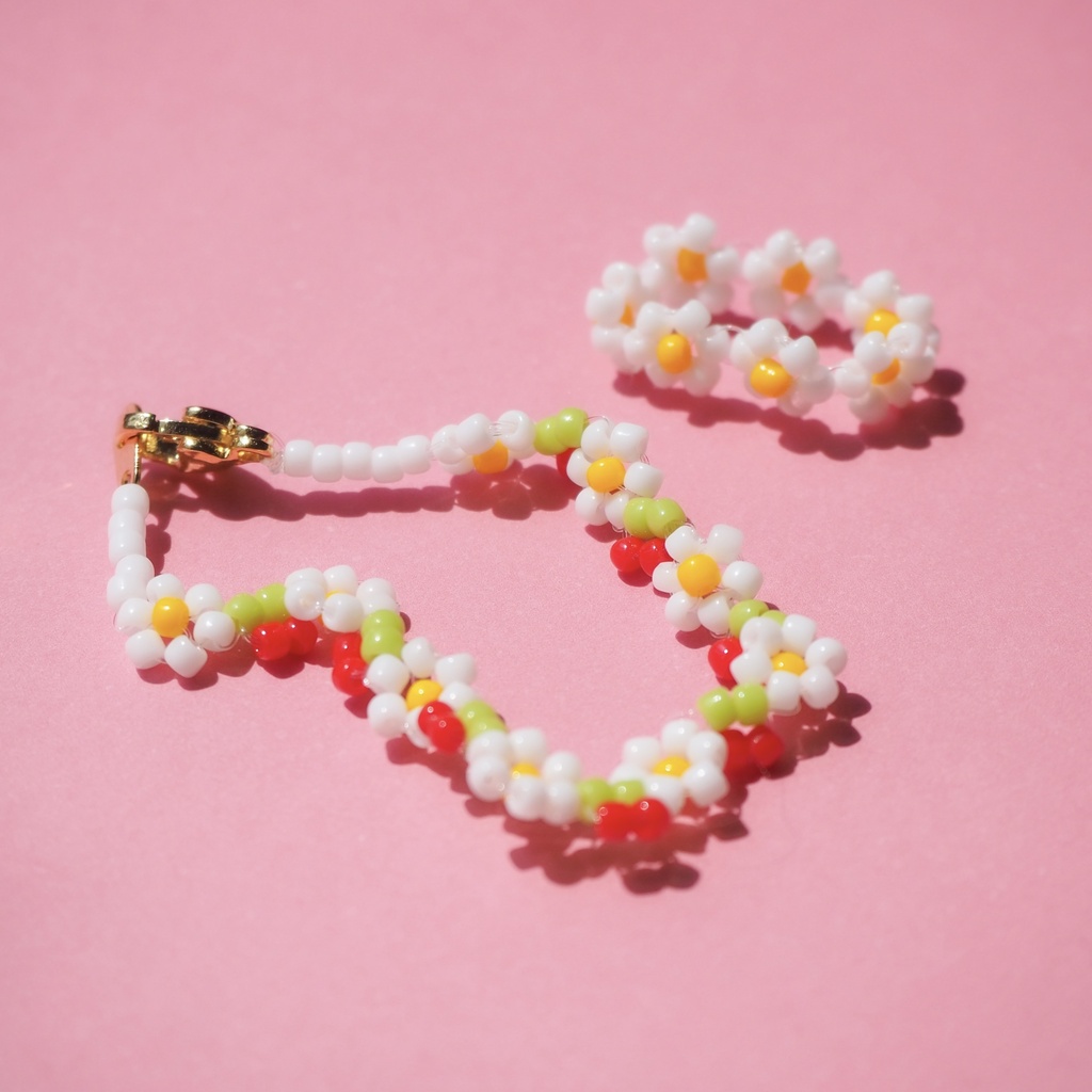 デイジーとチェリーのアクセサリーセット