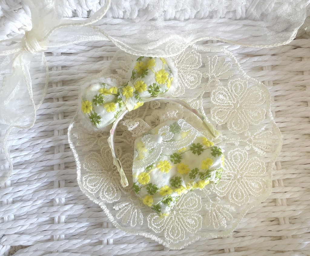 Yellow × Flower × Overalls