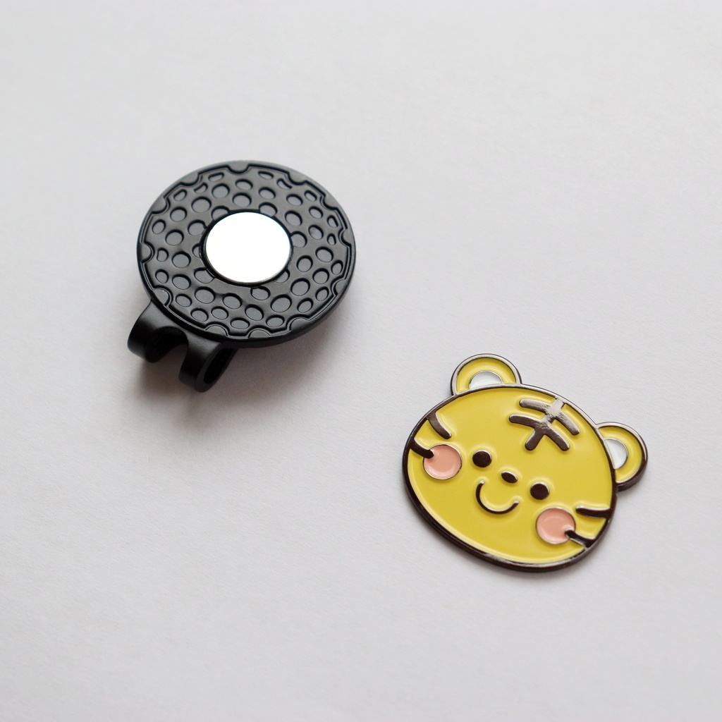 ゴルフマーカー かわいい虎(トラ) ハットクリップ マグネット(磁石)着脱 かわいいボールマーカー 鉄製