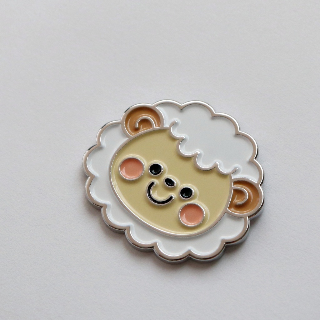 ピンバッジ 羊(ひつじ) かわいいヒツジ 動物ピンズ・バッジ 合金製 サイズ:横2.5cm×縦2.2cm