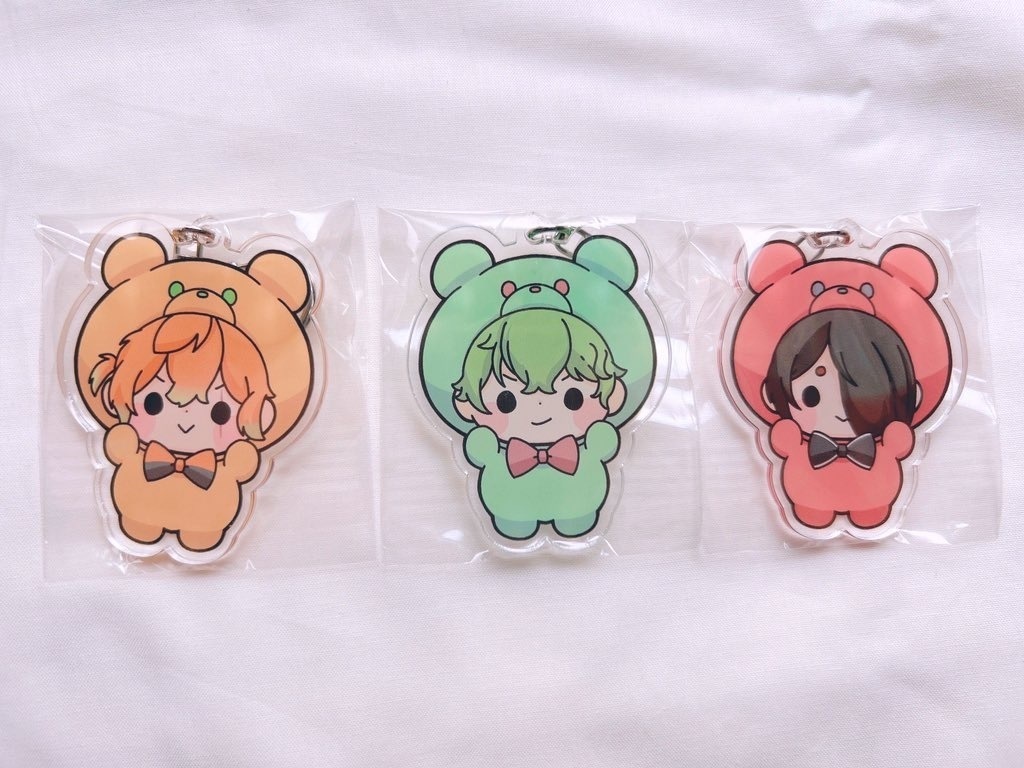 【匿名配送】くまさんアクリルキーホルダー