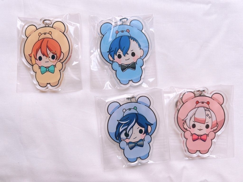 【匿名配送】くまさんアクリルキーホルダー