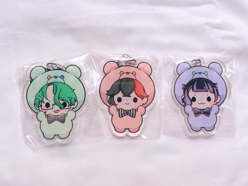 【匿名配送】くまさんアクリルキーホルダー