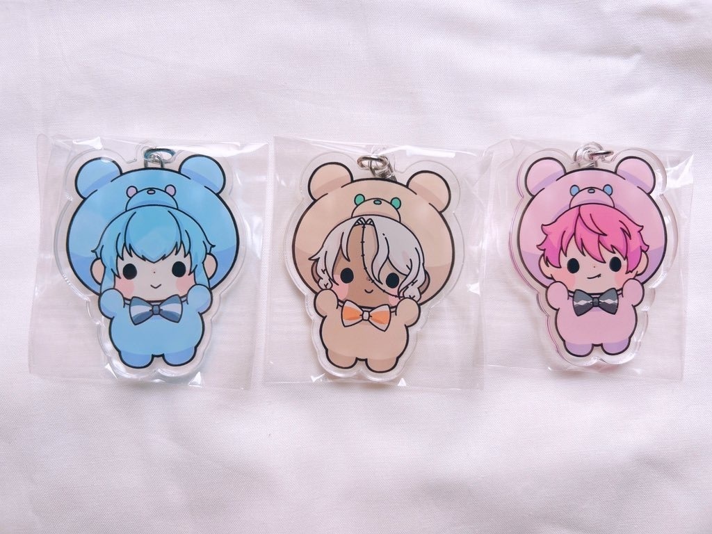 【匿名配送】くまさんアクリルキーホルダー