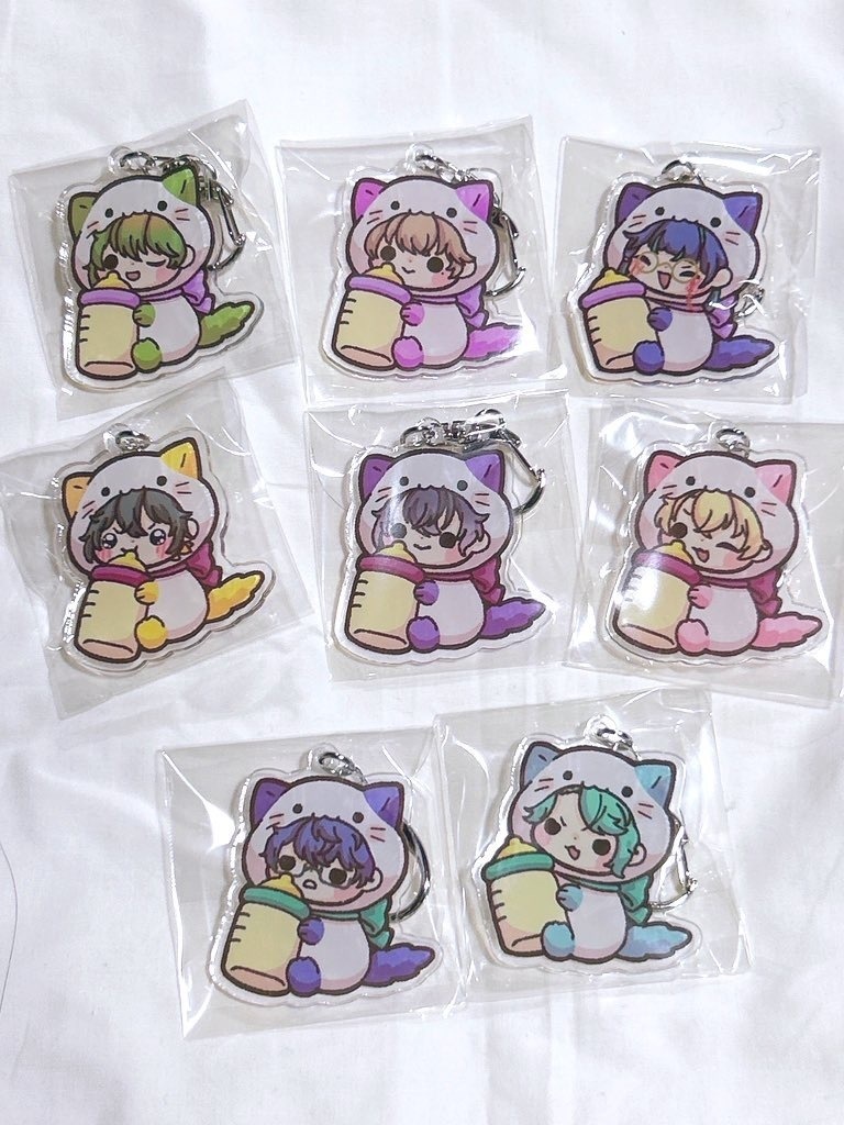 【匿名配送】ねこちゃんアクキー