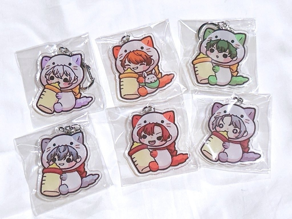 【匿名配送】ねこちゃんアクキー