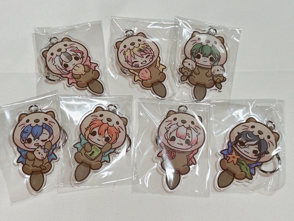 【匿名配送】ラッコちゃんアクキー