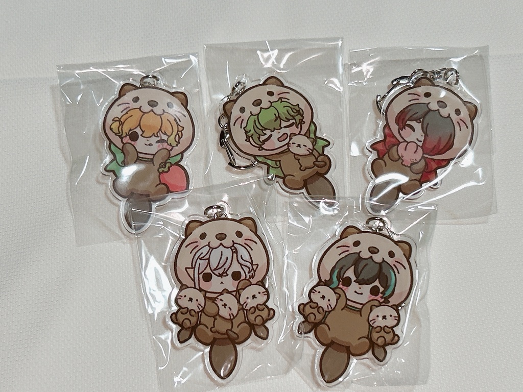 【匿名配送】ラッコちゃんアクキー