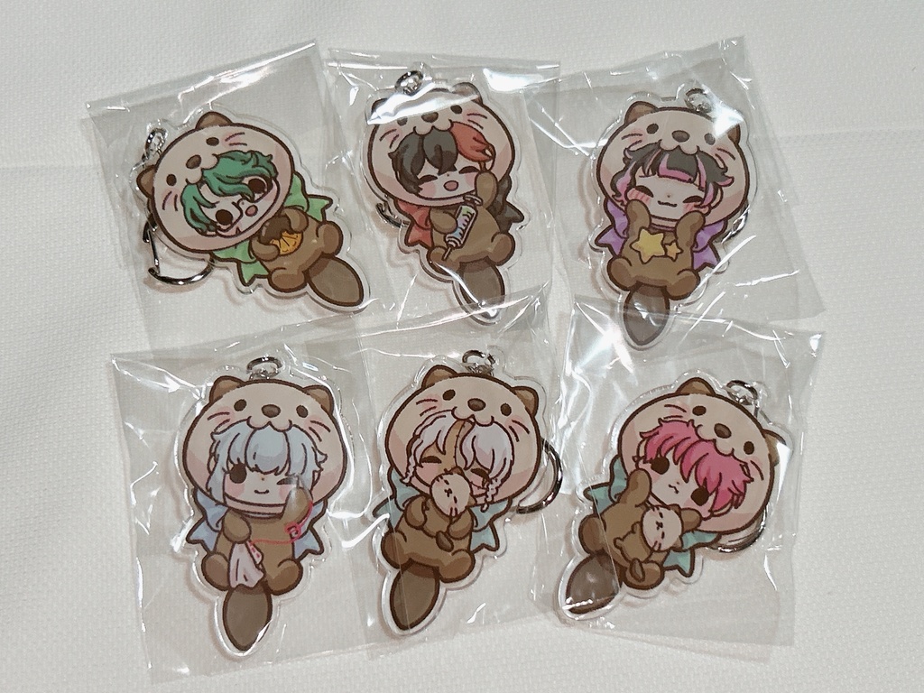 【匿名配送】ラッコちゃんアクキー