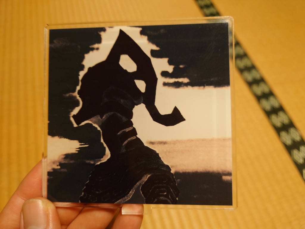 謎のアクスタ（9cm×9cm）