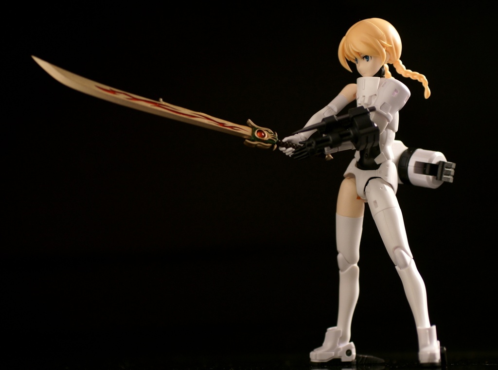 雷神の剣 (1/10~1/12、メガミデバイス等に)