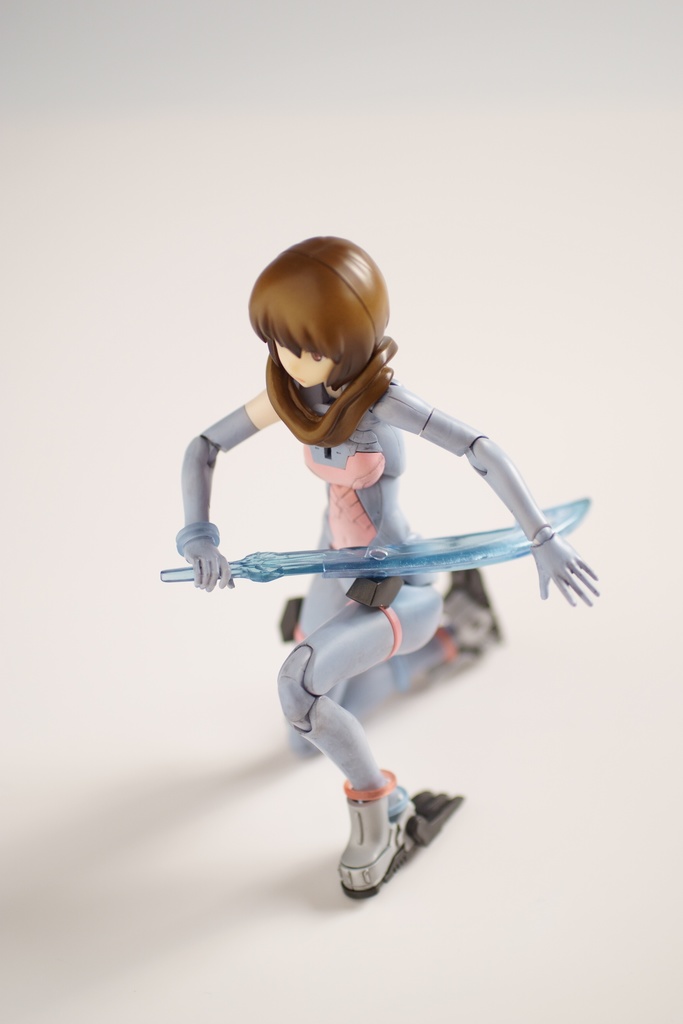 光の剣(左鞘と右鞘があります) クリアーブルー版(1/10~1/12、メガミデバイス等に)