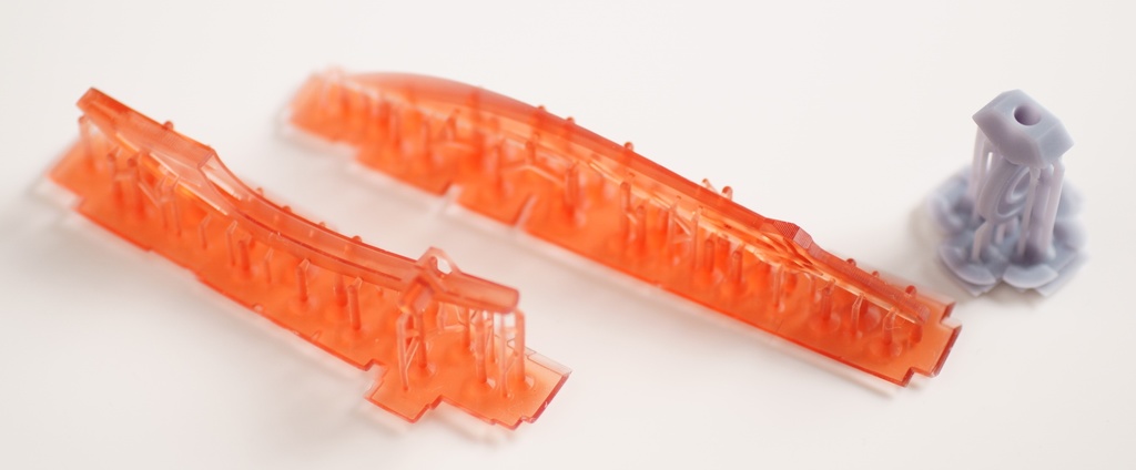 光の剣(左鞘と右鞘があります) クリアーレッド版(1/10~1/12、メガミデバイス等に)