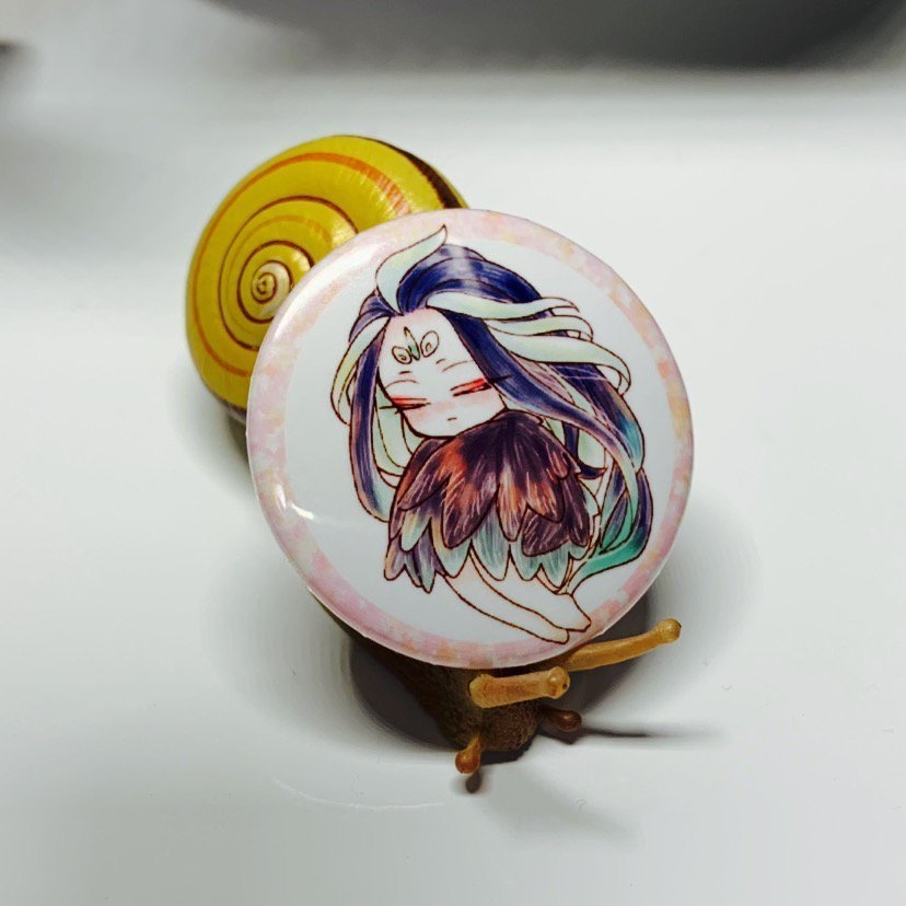 孵る前の陛下缶バッジ