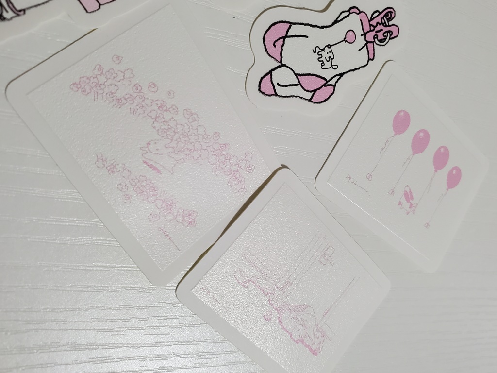 ピンクセット(刺繍パーカー+ステッカー+一部手書きミニキャンバス)