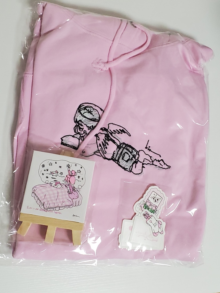 ピンクセット(刺繍パーカー+ステッカー+一部手書きミニキャンバス)