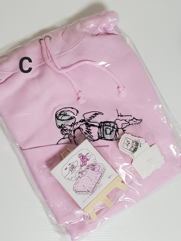 ピンクセット(刺繍パーカー+ステッカー+一部手書きミニキャンバス)