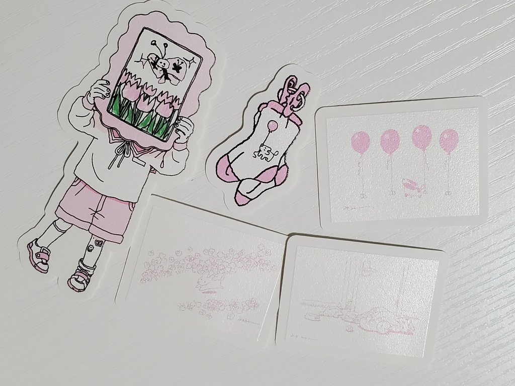 ピンクセット(刺繍パーカー+ステッカー+一部手書きミニキャンバス)