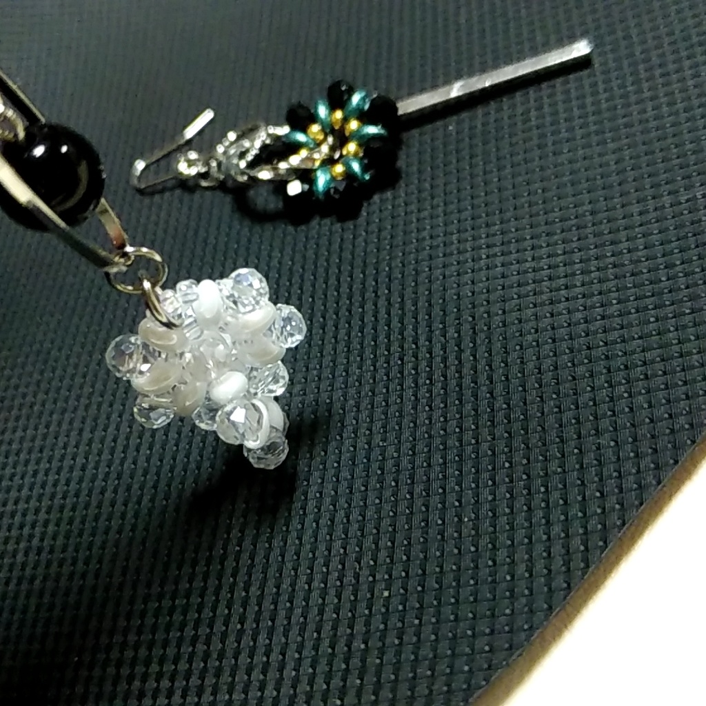 【●】鬼滅の刃 不死川実弥イメージピアス・イヤリング