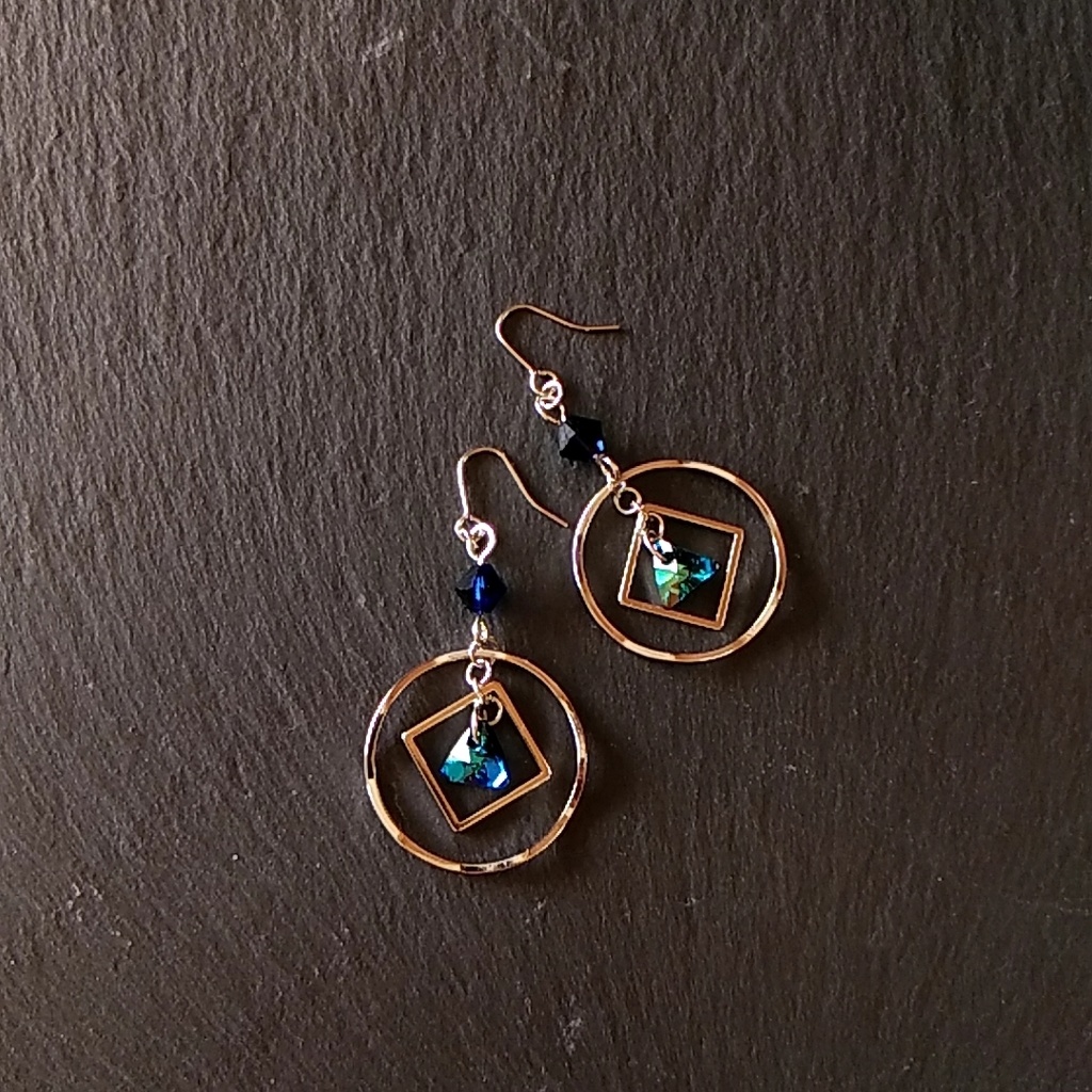 【★●14】 呪術廻戦 五条悟イメージピアス・イヤリング