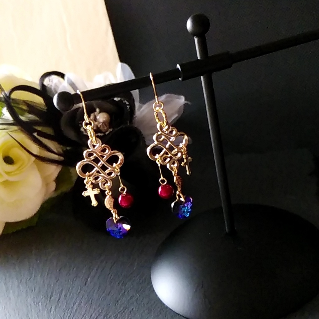 【▼3】ツイステ ポムフィオーレ寮イメージピアス・イヤリング