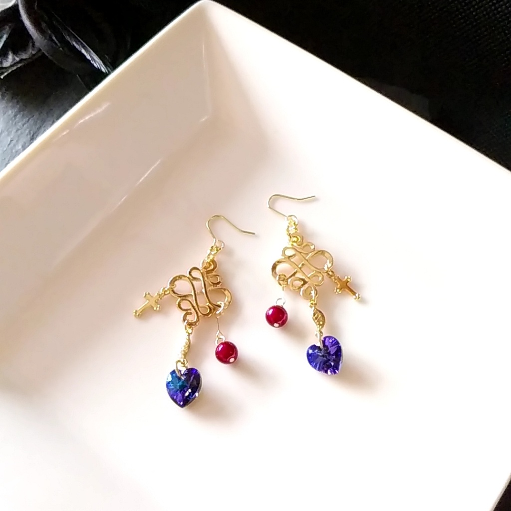 【▼3】ツイステ ポムフィオーレ寮イメージピアス・イヤリング