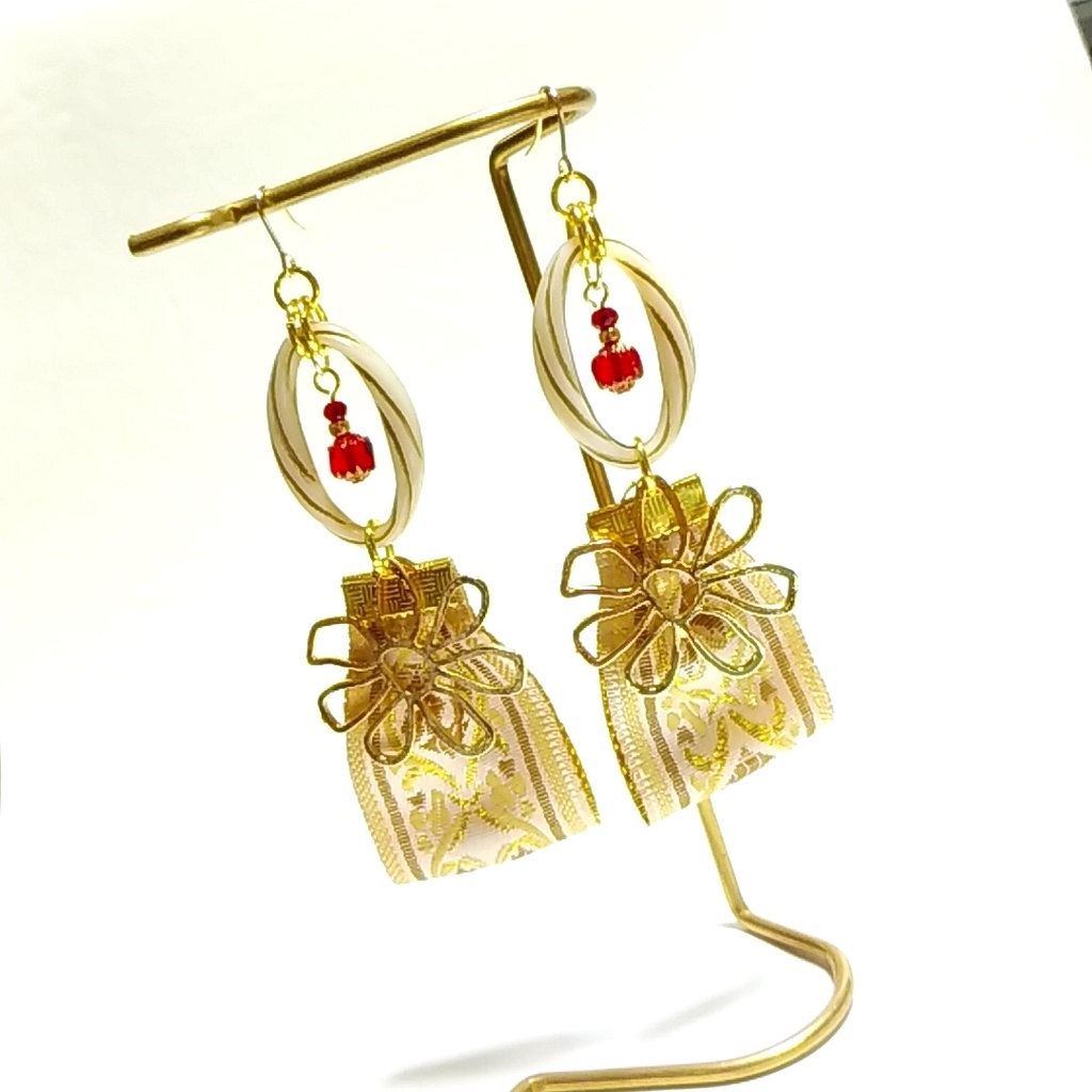 【★◆18】ツイステ カリム・アルアジーム制服イメージピアス・イヤリング