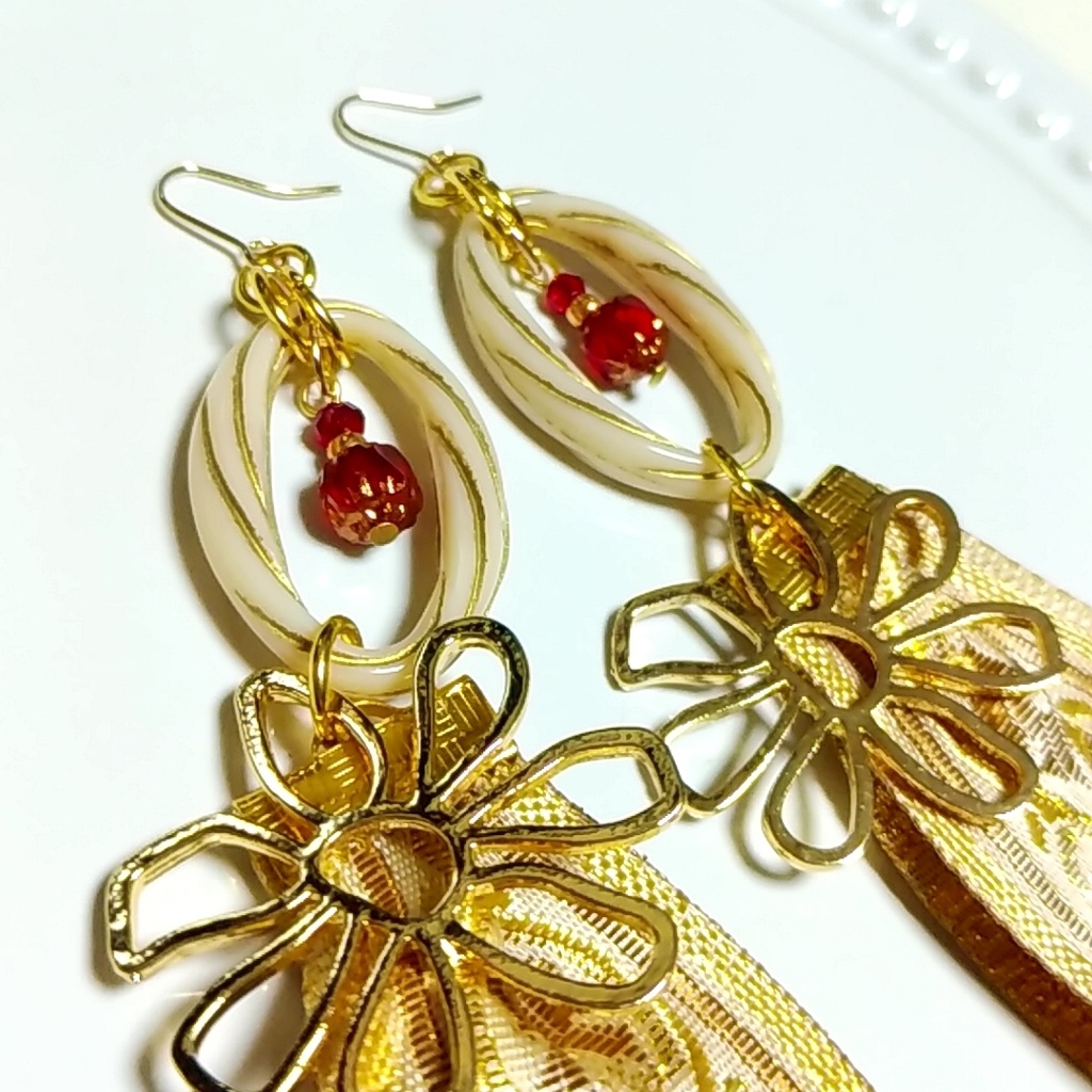 【★◆18】ツイステ カリム・アルアジーム制服イメージピアス・イヤリング