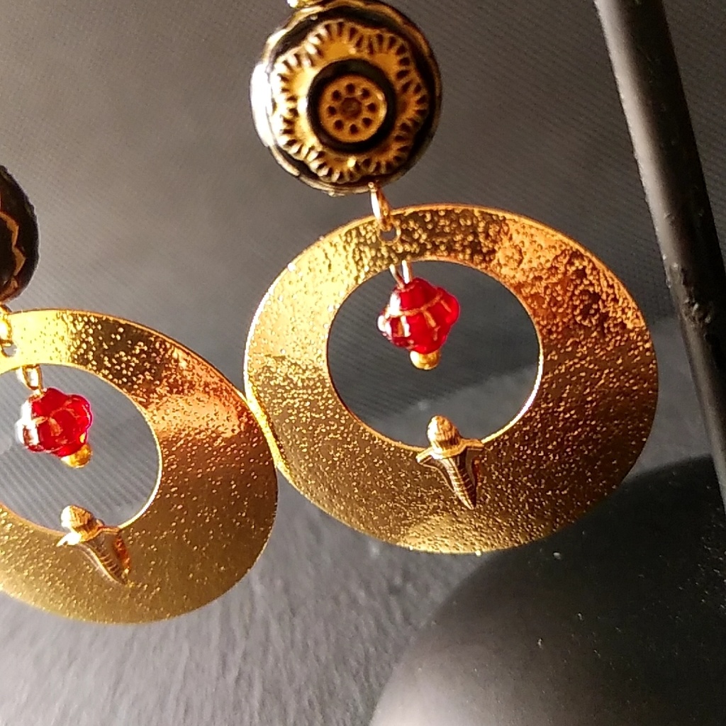 【★◆8】ツイステ ジャミル・バイパー制服イメージピアス・イヤリング