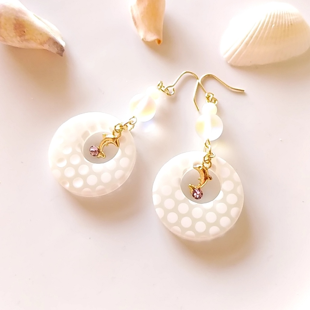 【◆4】ツイステ オクタヴィネル寮イメージホワイトビーチverピアス・イヤリング