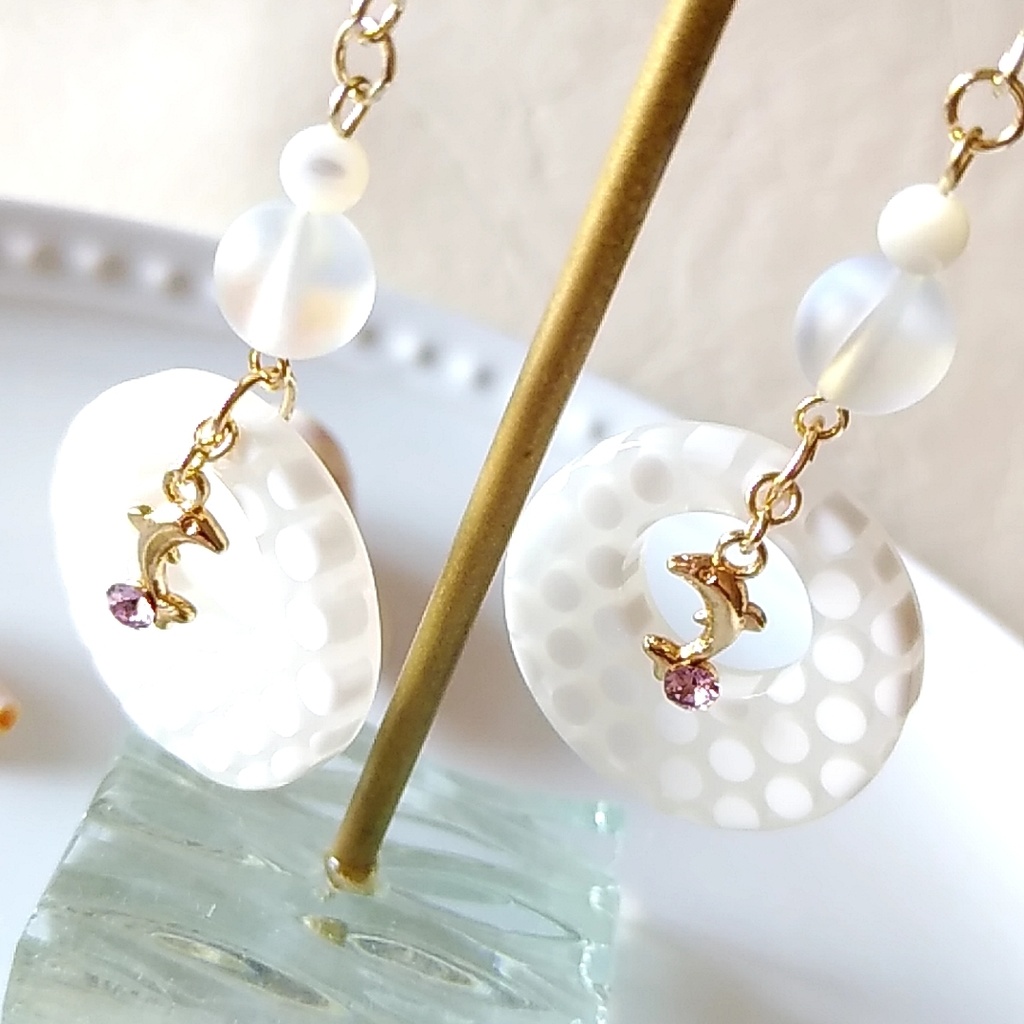 【◆4】ツイステ オクタヴィネル寮イメージホワイトビーチverピアス・イヤリング