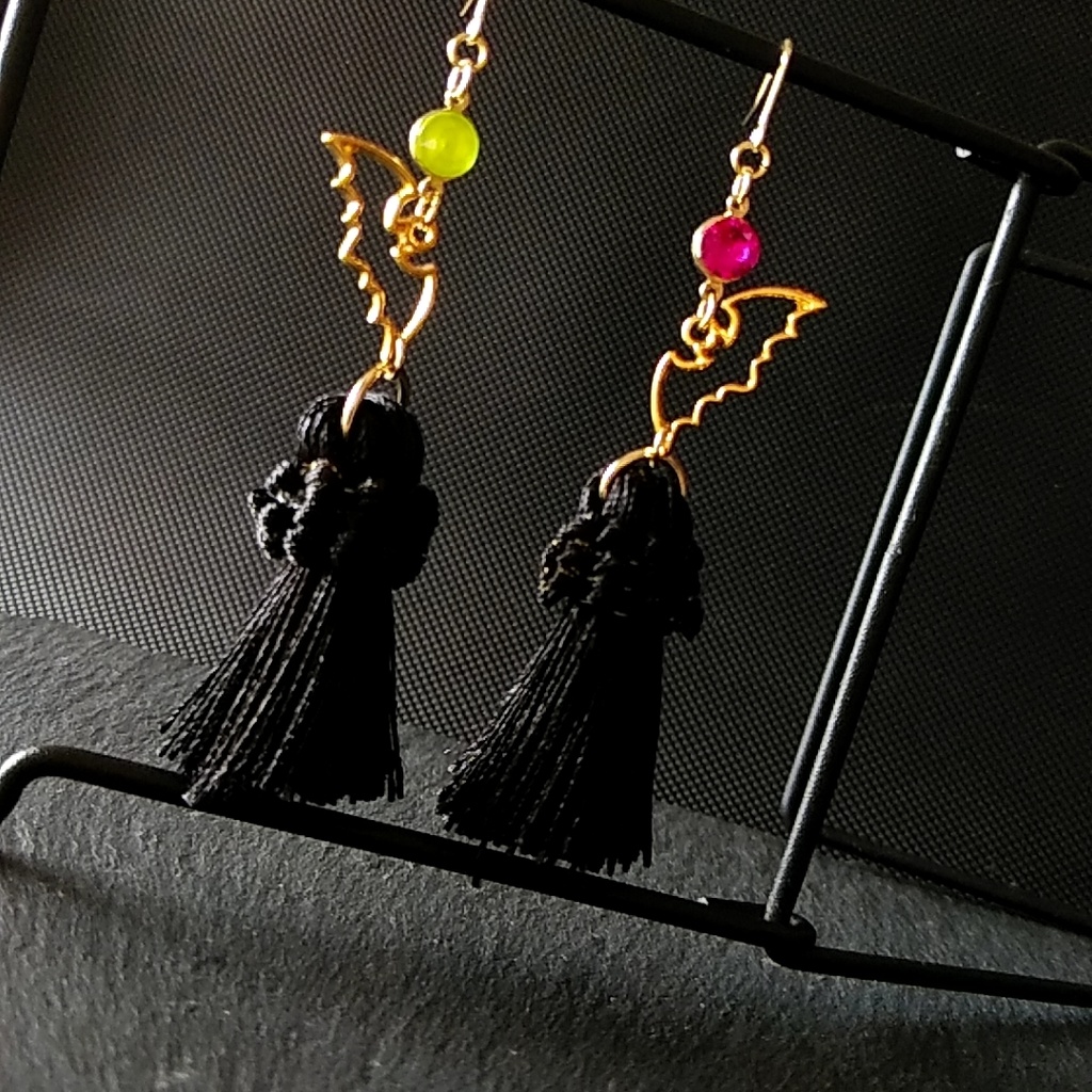 【◆1】ツイステ リリア・ヴァンルージュイメージピアス・イヤリング