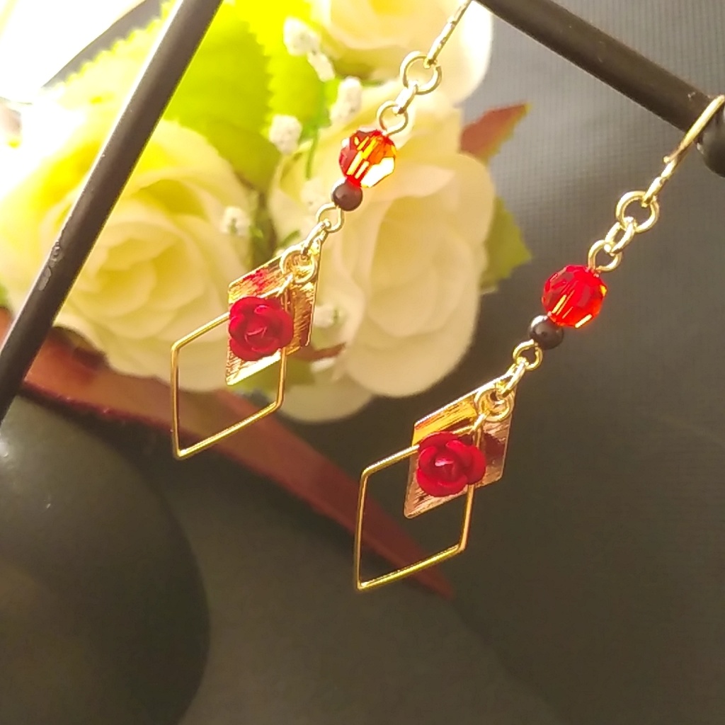 【▼1】呪術廻戦 釘崎野薔薇イメージピアス・イヤリング