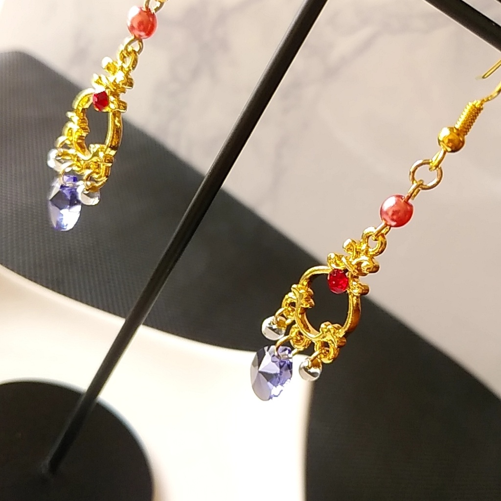 残り1点【◆1】ドミニク イメージピアス・イヤリング