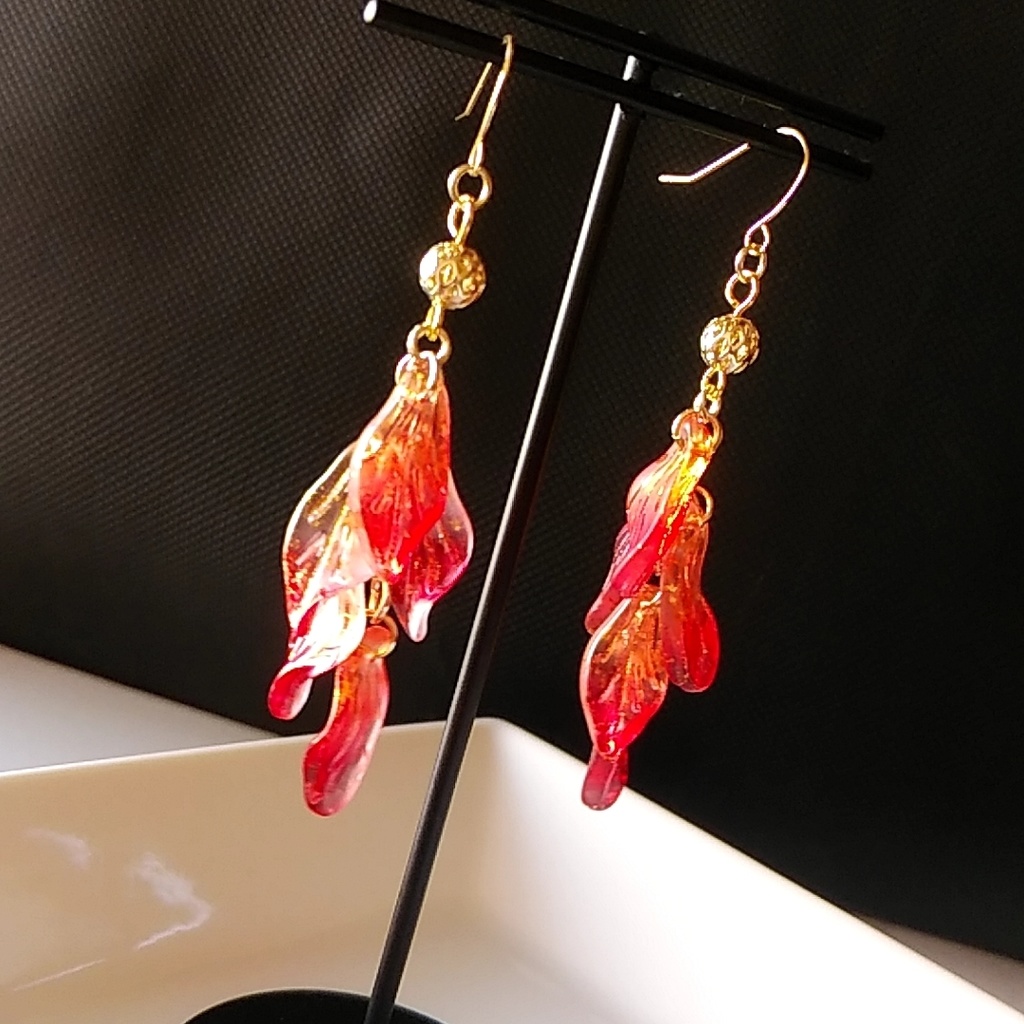 【&1】Blaze~緋色の風 ピアス・イヤリング