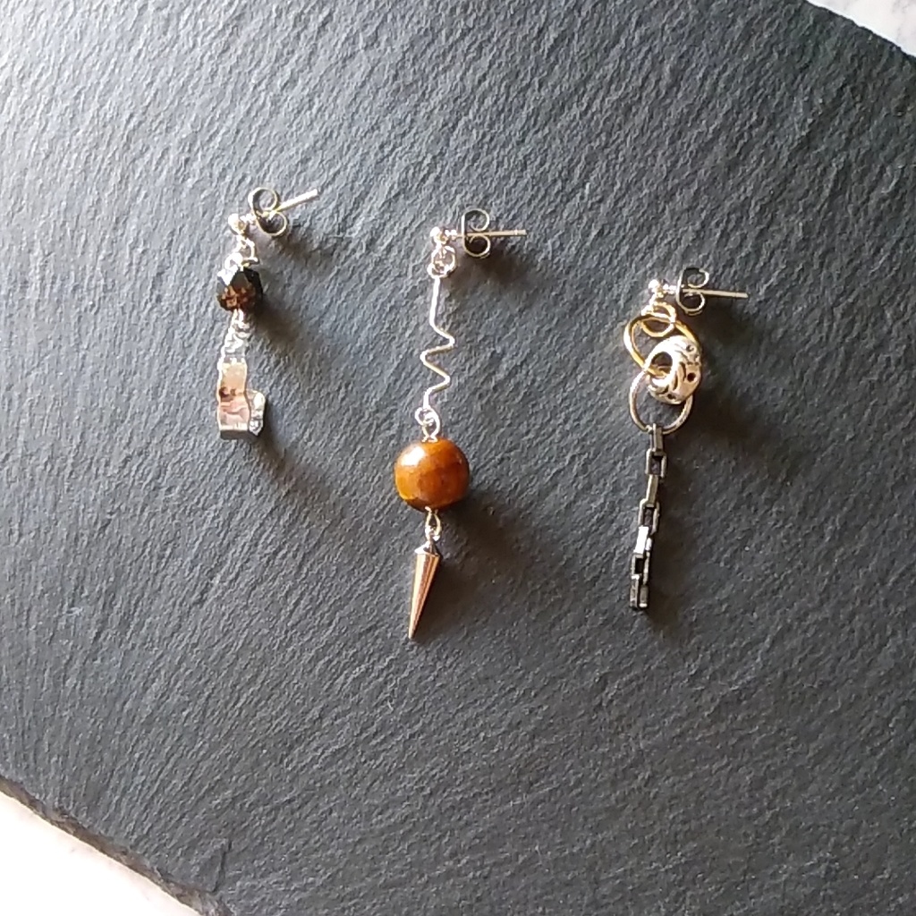 【▼2】東京卍リベンジャーズ“叫”セット 片耳ピアス・イヤリング