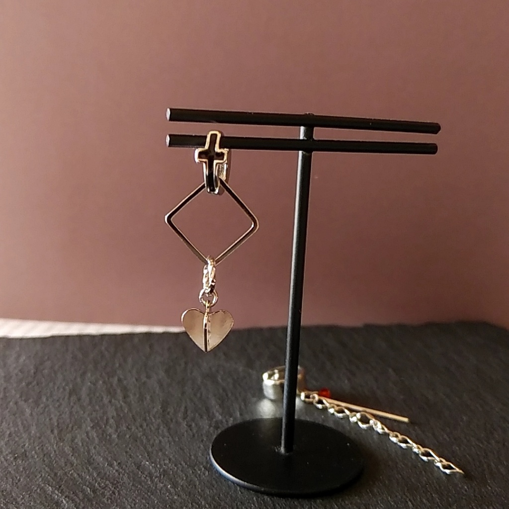 改・最終2点【★◆11】東京卍リベンジャーズ 三ツ谷隆イメージピアス・イヤーカフ片耳セット