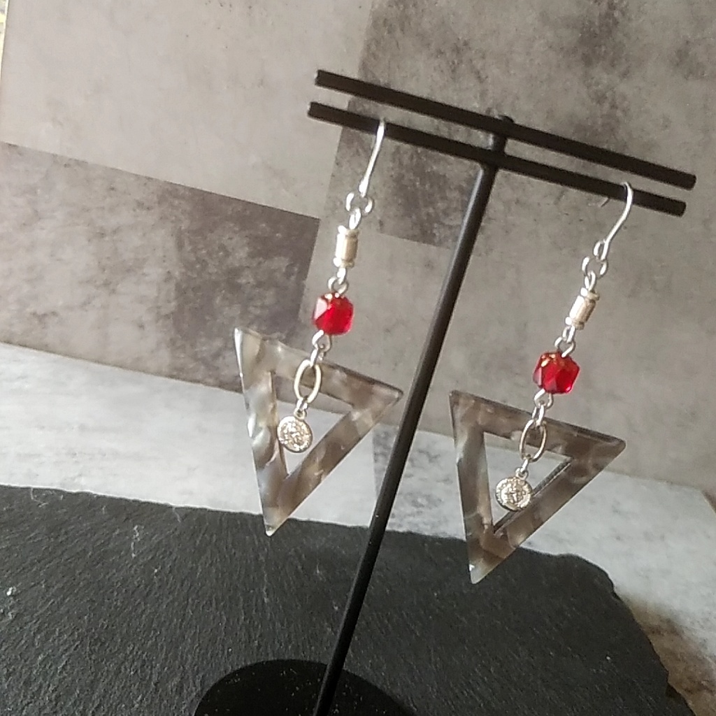 【モデルチェンジ◆3】ヒプマイ 毒島メイソン理鶯イメージピアス・イヤリング