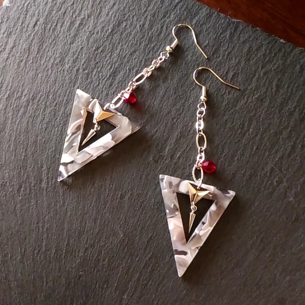 【◆2】ヒプマイ 毒島メイソン理鶯イメージピアス・イヤリング