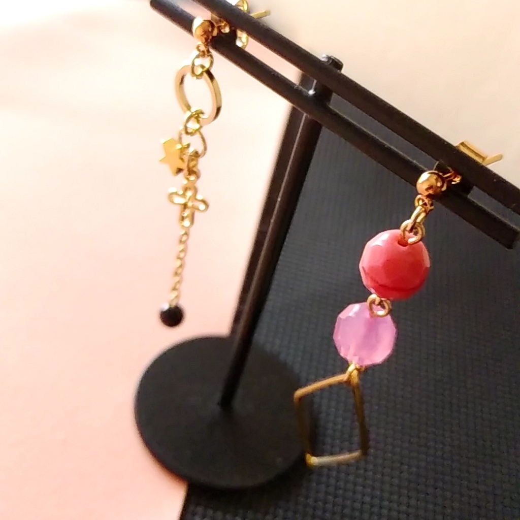 【◆1】東京卍リベンジャーズ 三途春千夜イメージアシメトリーピアス・イヤリング