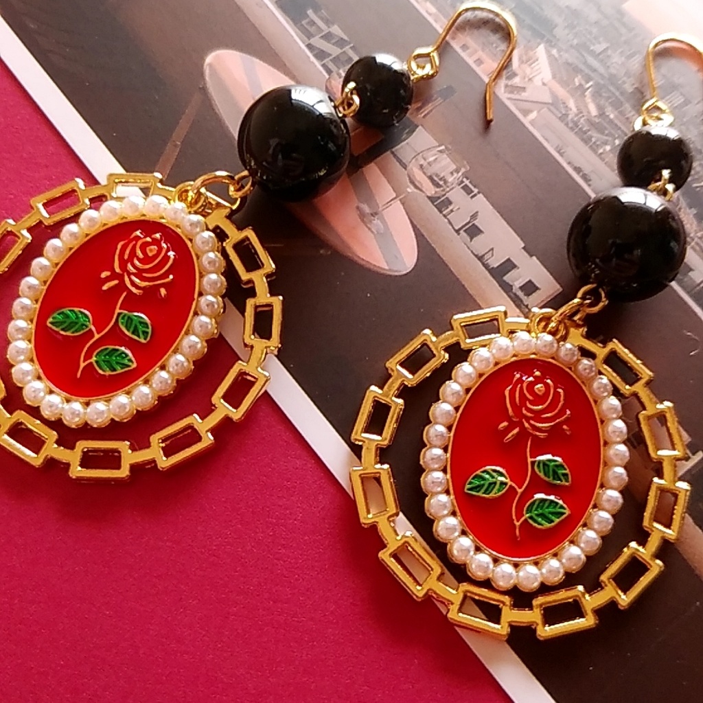 【ラストワン!完全限定2点◆1】SPY×FAMILY ヨル・フォージャーイメージピアス・イヤリング